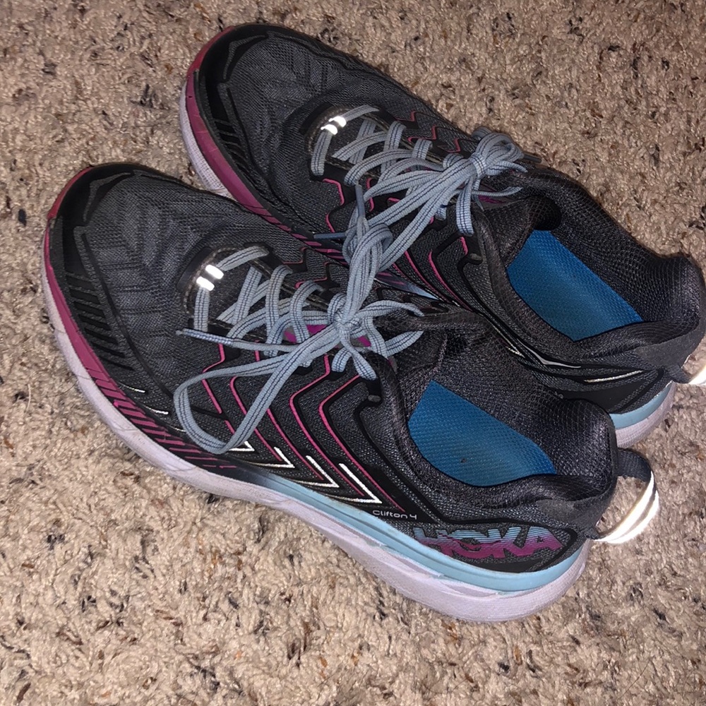 hoka shoes